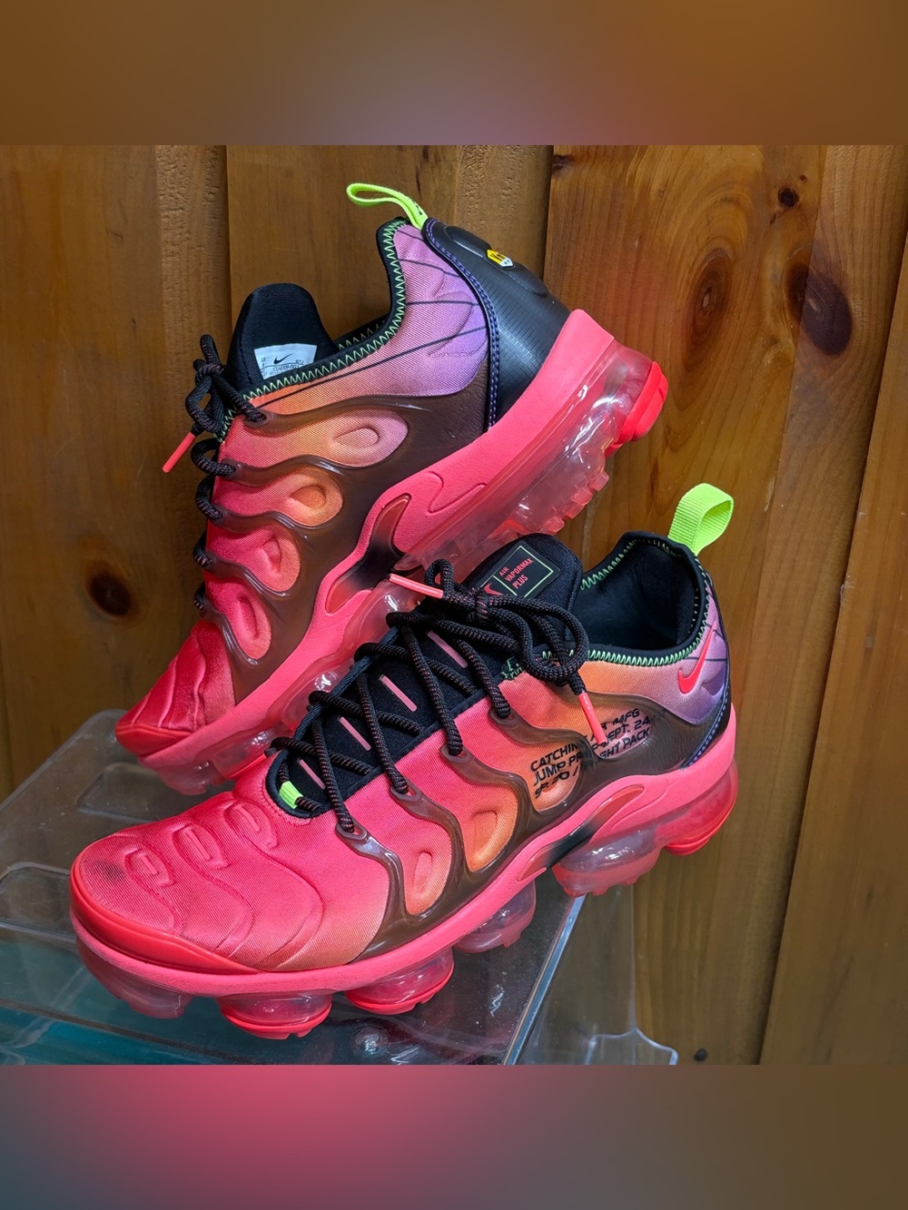 Nike Air VaporMax Plus Flight Pack Catching Air Black Laser Crimson Men Size 9